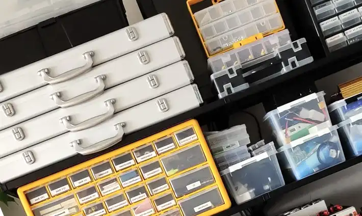 electronic component storage