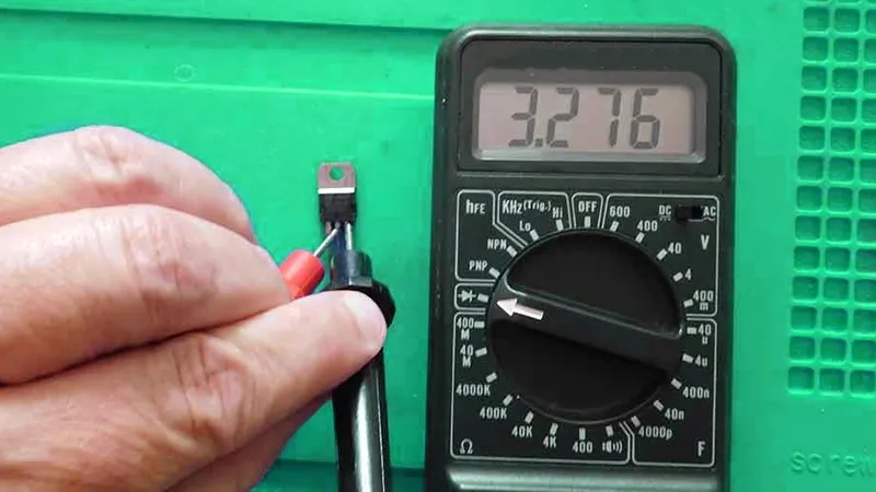 How to Test a MOSFET With a Multimeter