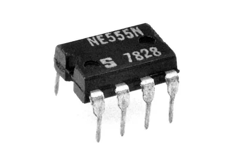 555 timer integrated circuit