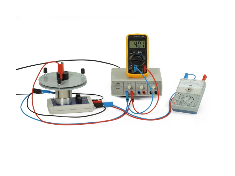 Electric Field in a Capacitor